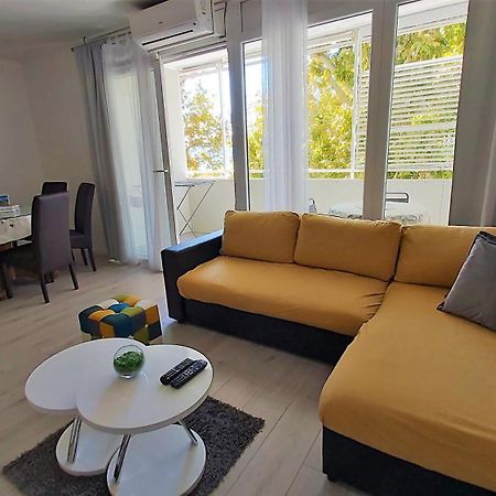 Apartment Punta Omiš Εξωτερικό φωτογραφία